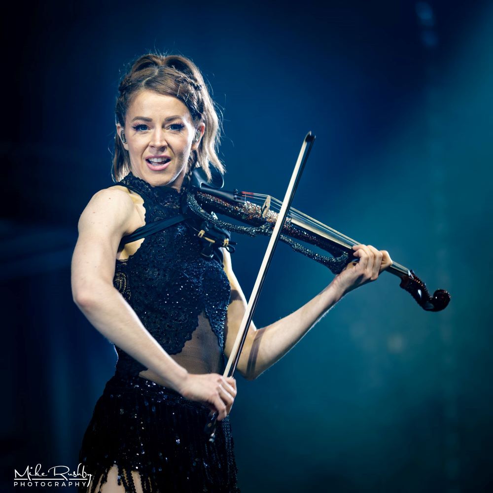 yalangoch Ukraina etuk ayollar