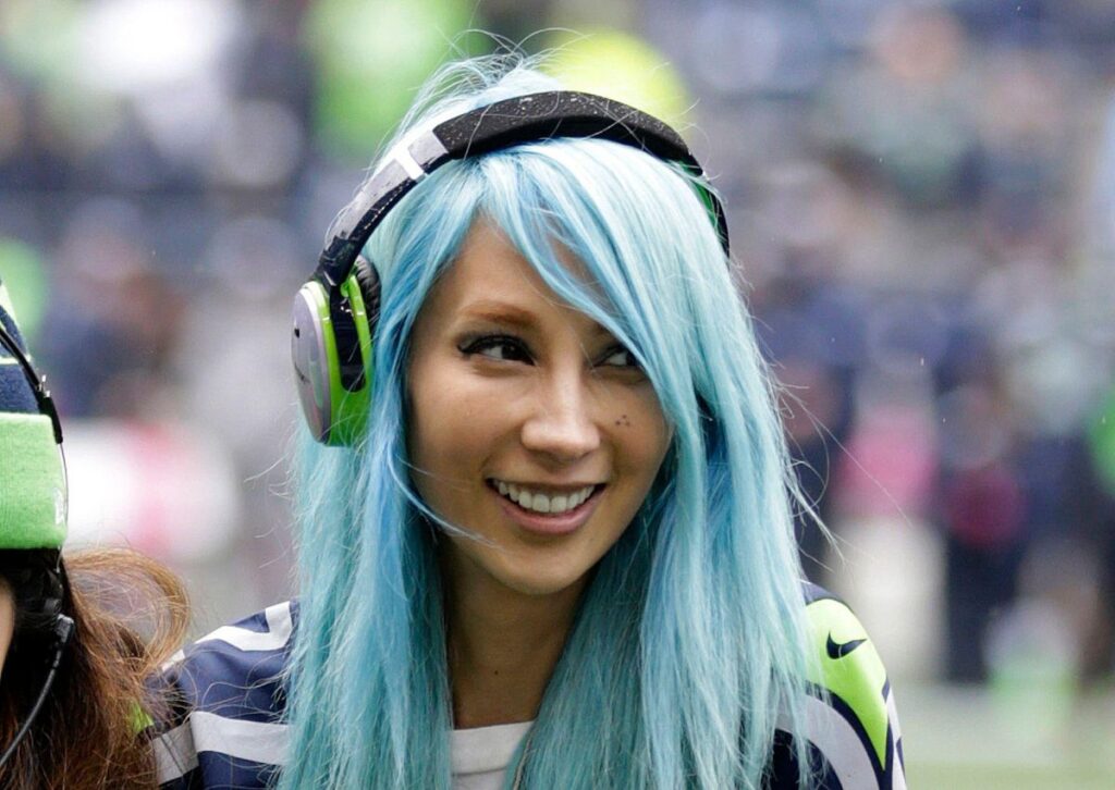 Guns N' Roses Keyboardist Melissa Reese Steps Back From 2026 World Tour ...