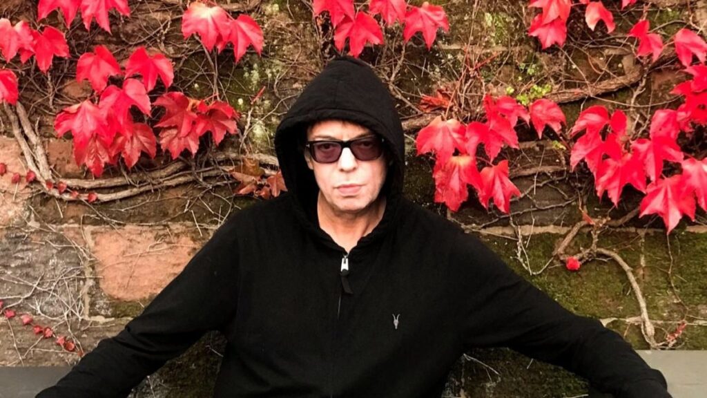 Echo & The Bunnymen Release New Album Apples For Isaac